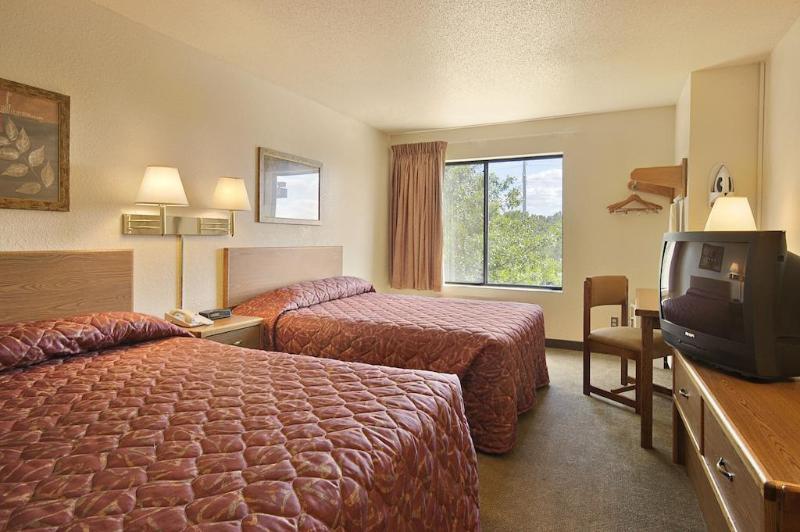 Super 8 By Wyndham Bloomington/Airport Exterior foto